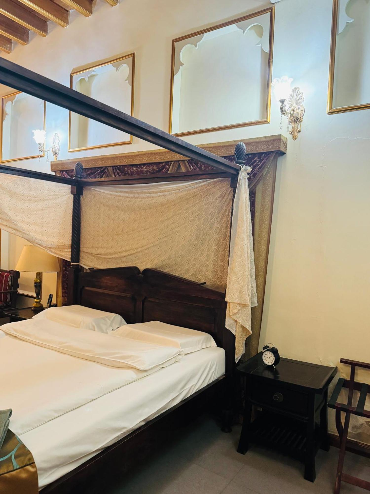 Heritage Home Guest House Дубай Екстериор снимка