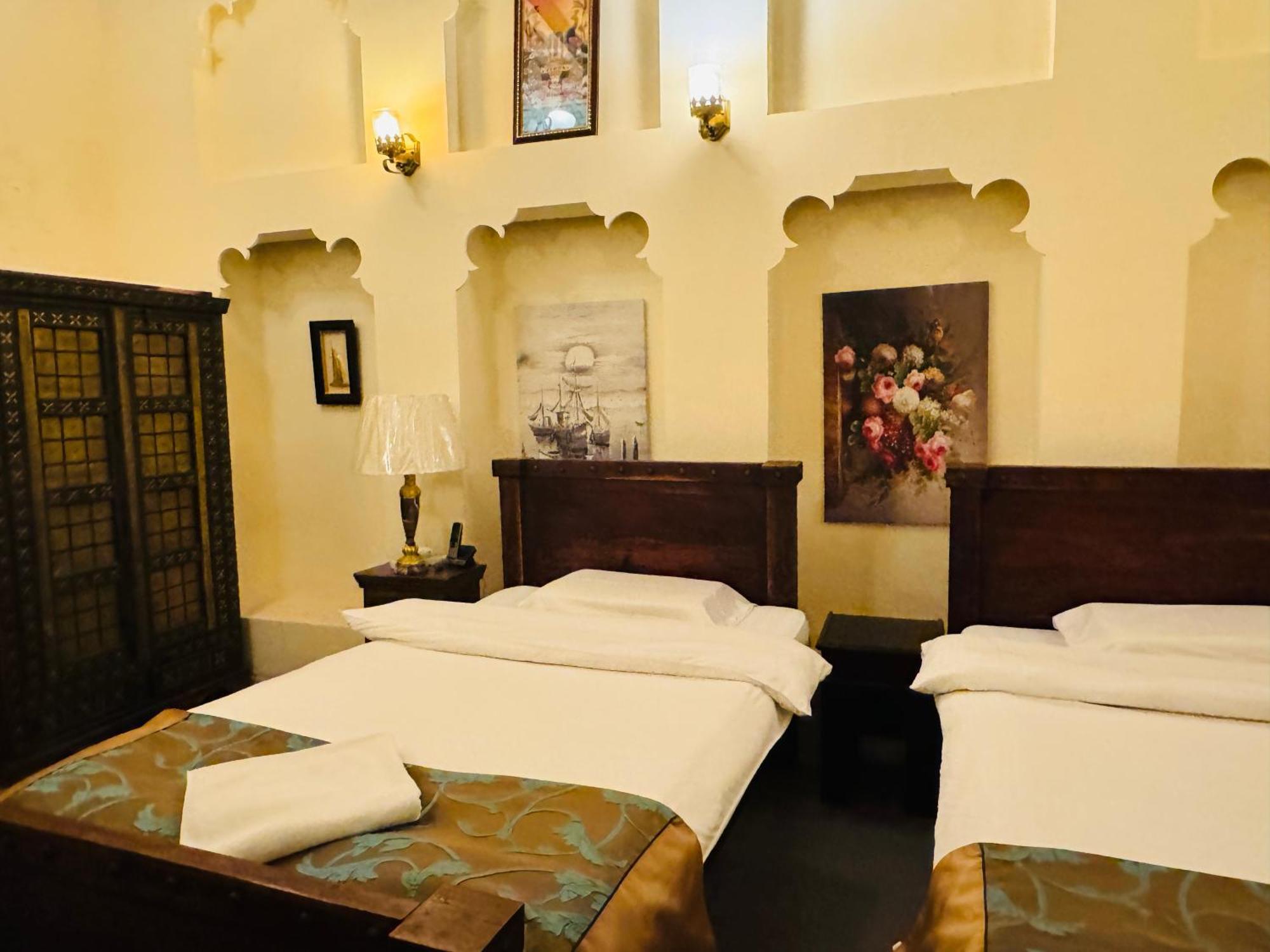 Heritage Home Guest House Дубай Екстериор снимка