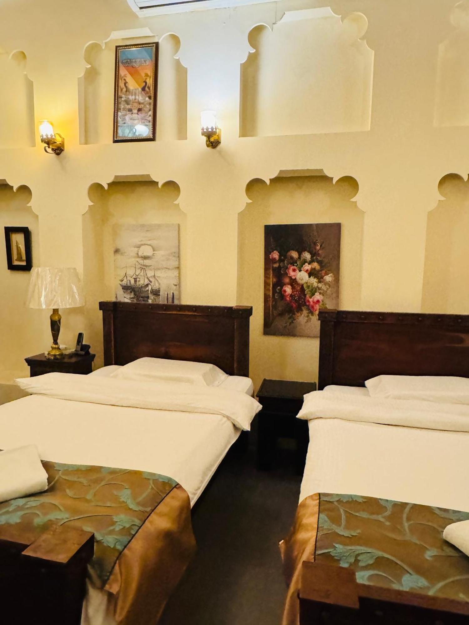 Heritage Home Guest House Дубай Екстериор снимка